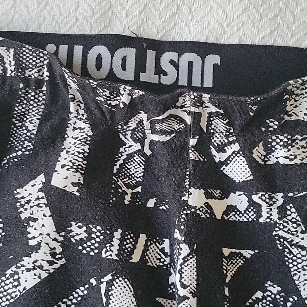 Nike Leggings - Picture 4 of 4